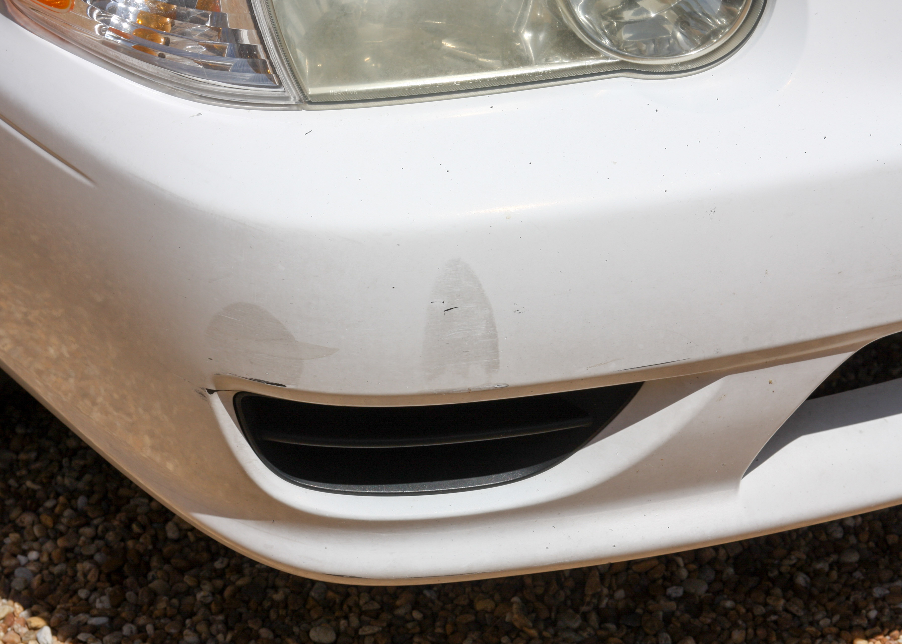 2002 White Toyota Corolla LE Sedan