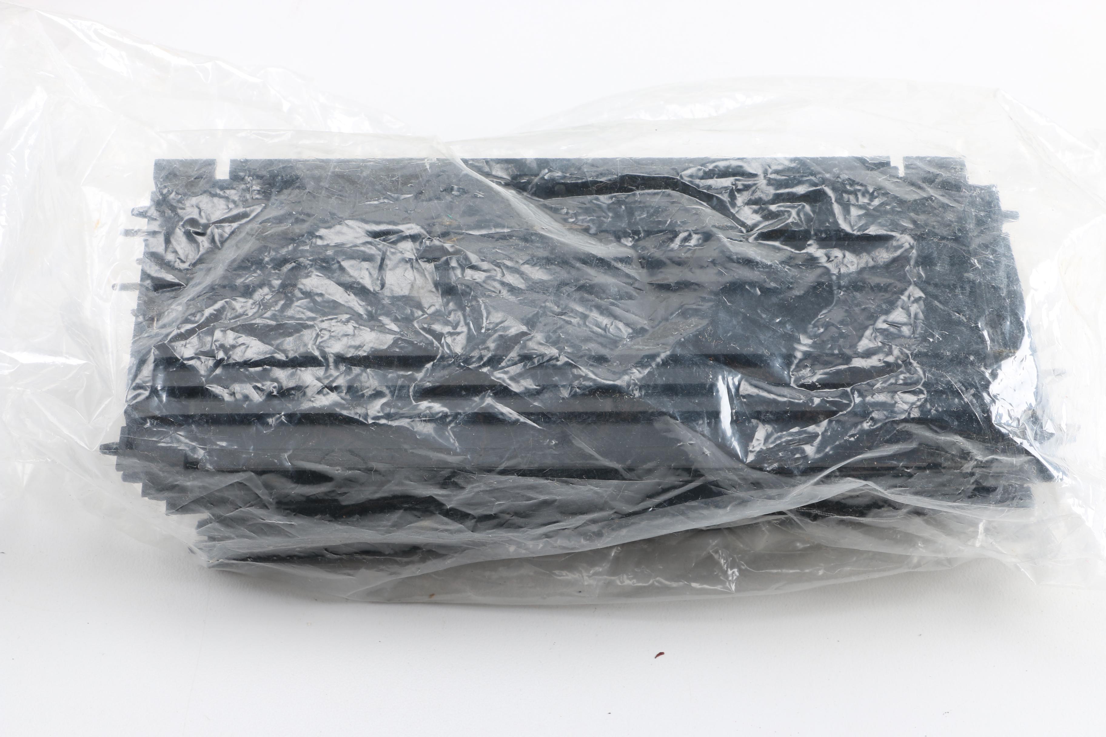 HO Scale Race 'N Road Crisscross Speedway by Marx