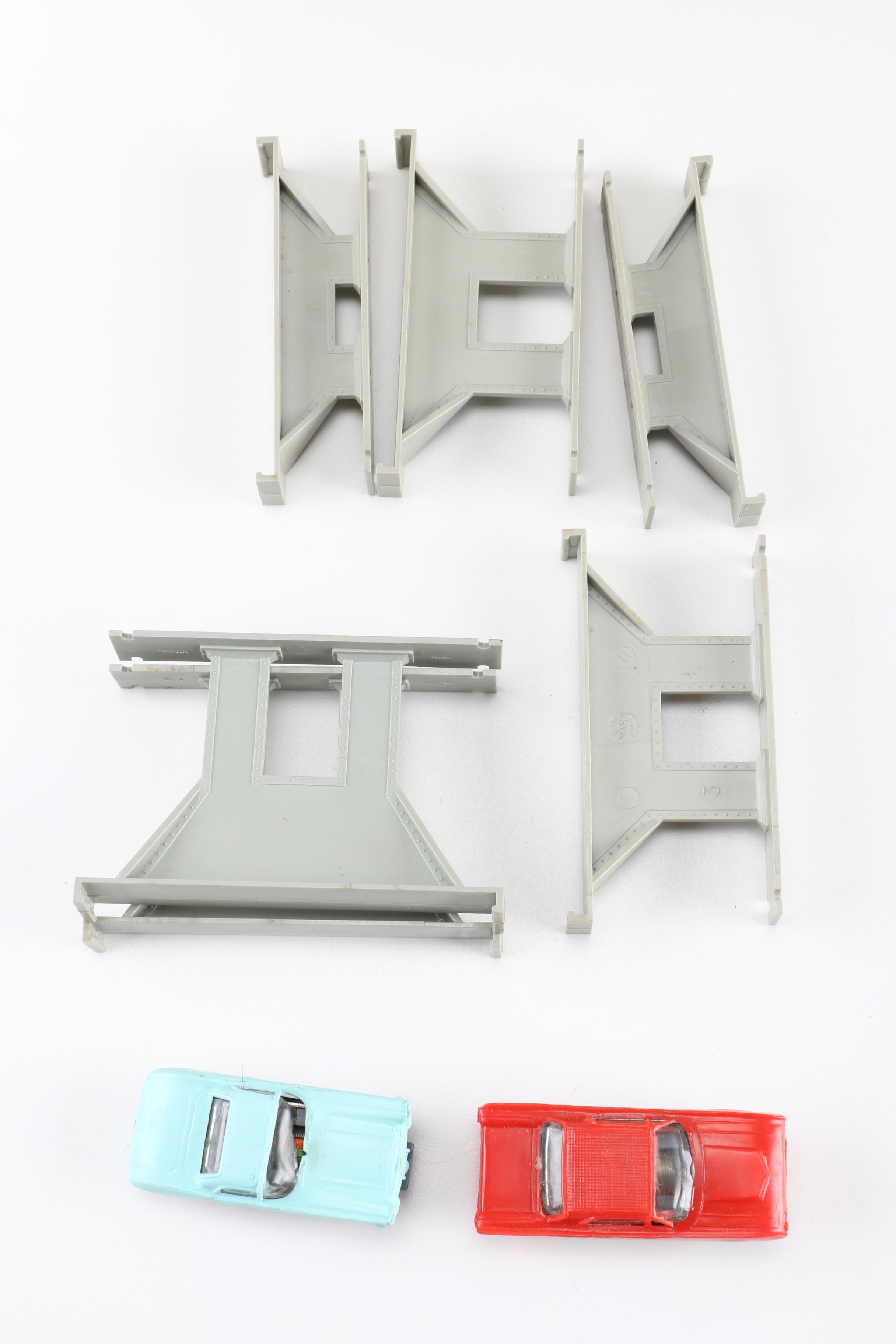 HO Scale Race 'N Road Crisscross Speedway by Marx