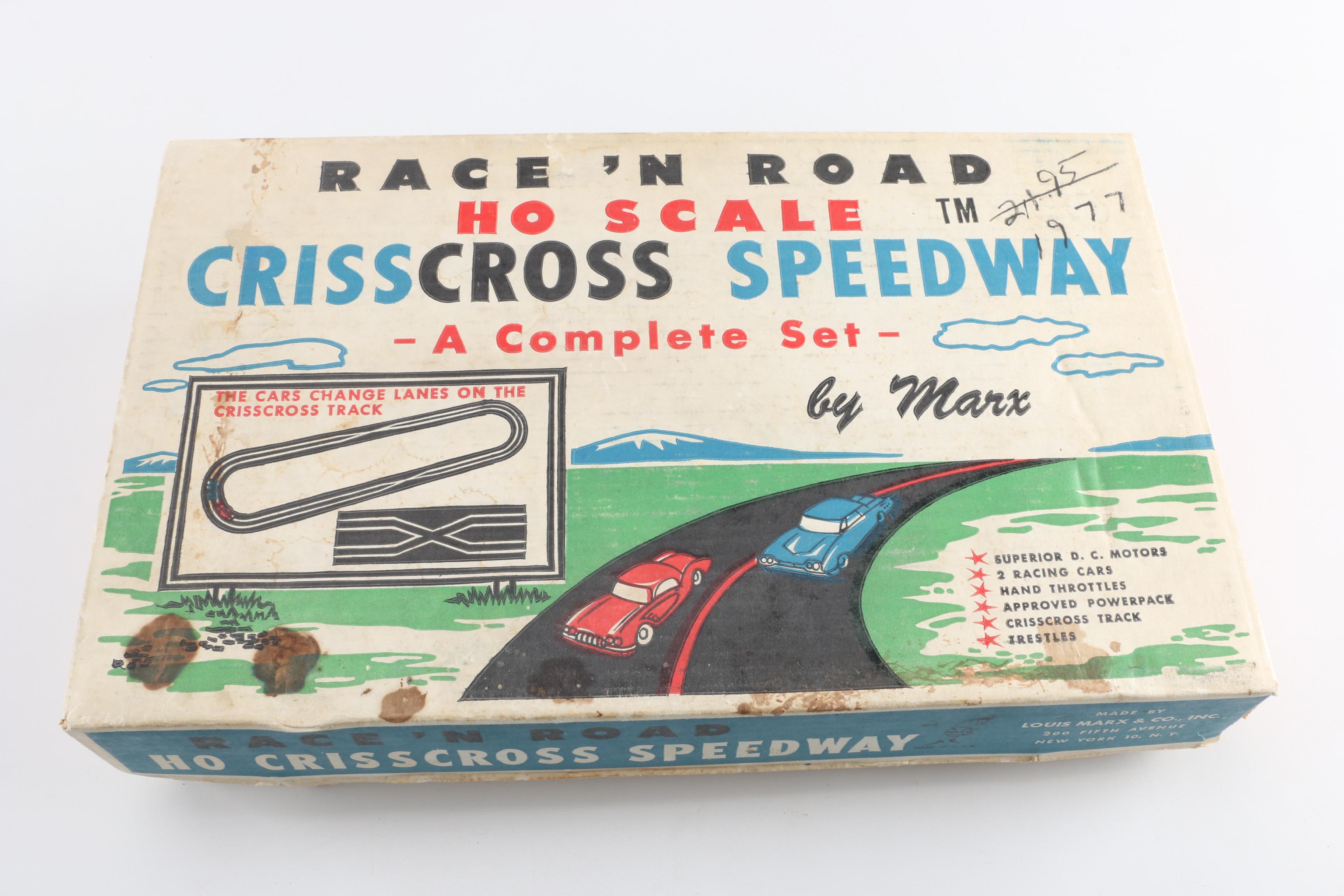 HO Scale Race 'N Road Crisscross Speedway by Marx
