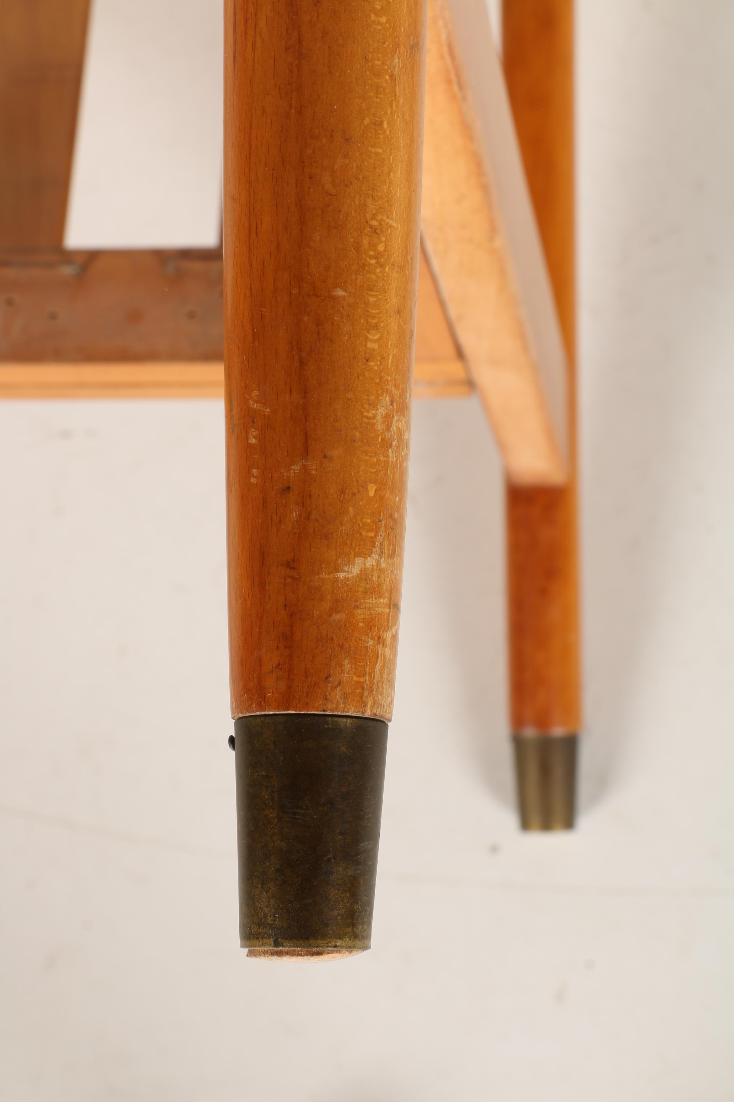 White Dux Modern Chair with Matching Ottoman