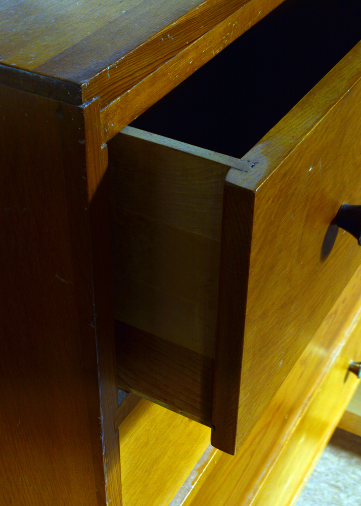 Mid Century Modern Chest of Drawers