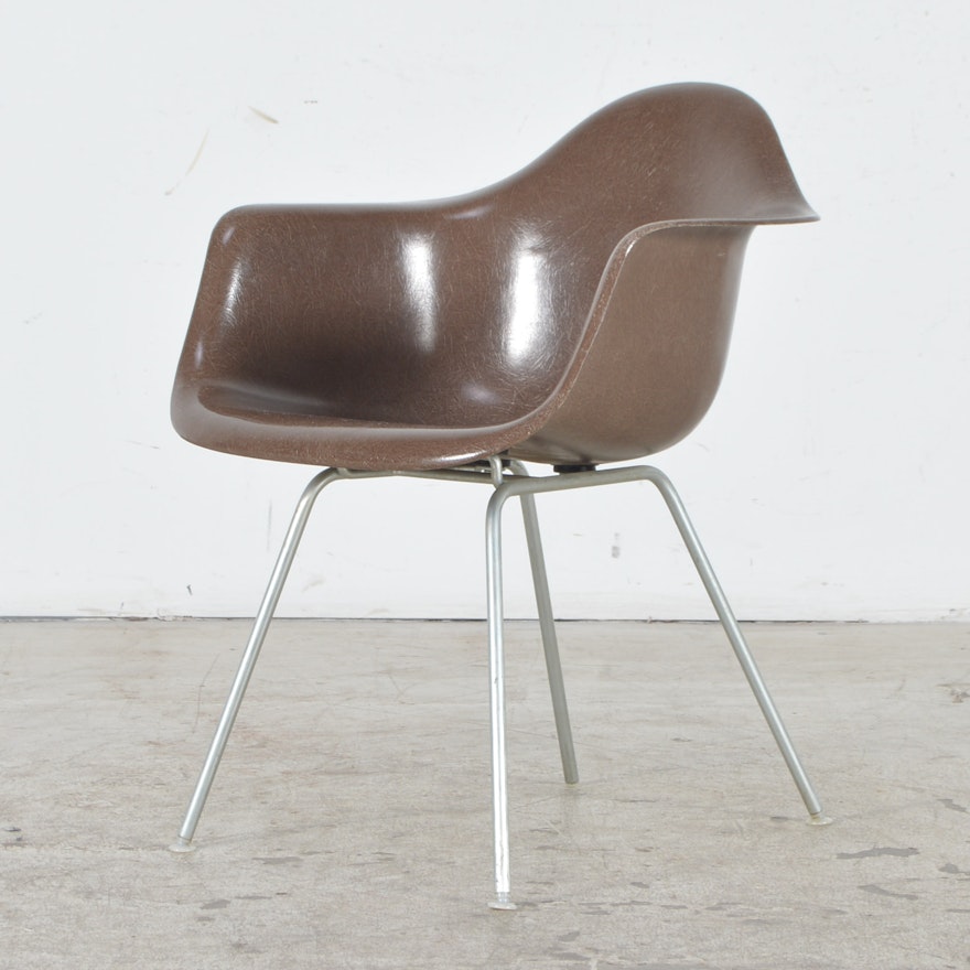 Molded Fiberglass Shell Chair by Eames for Herman Miller