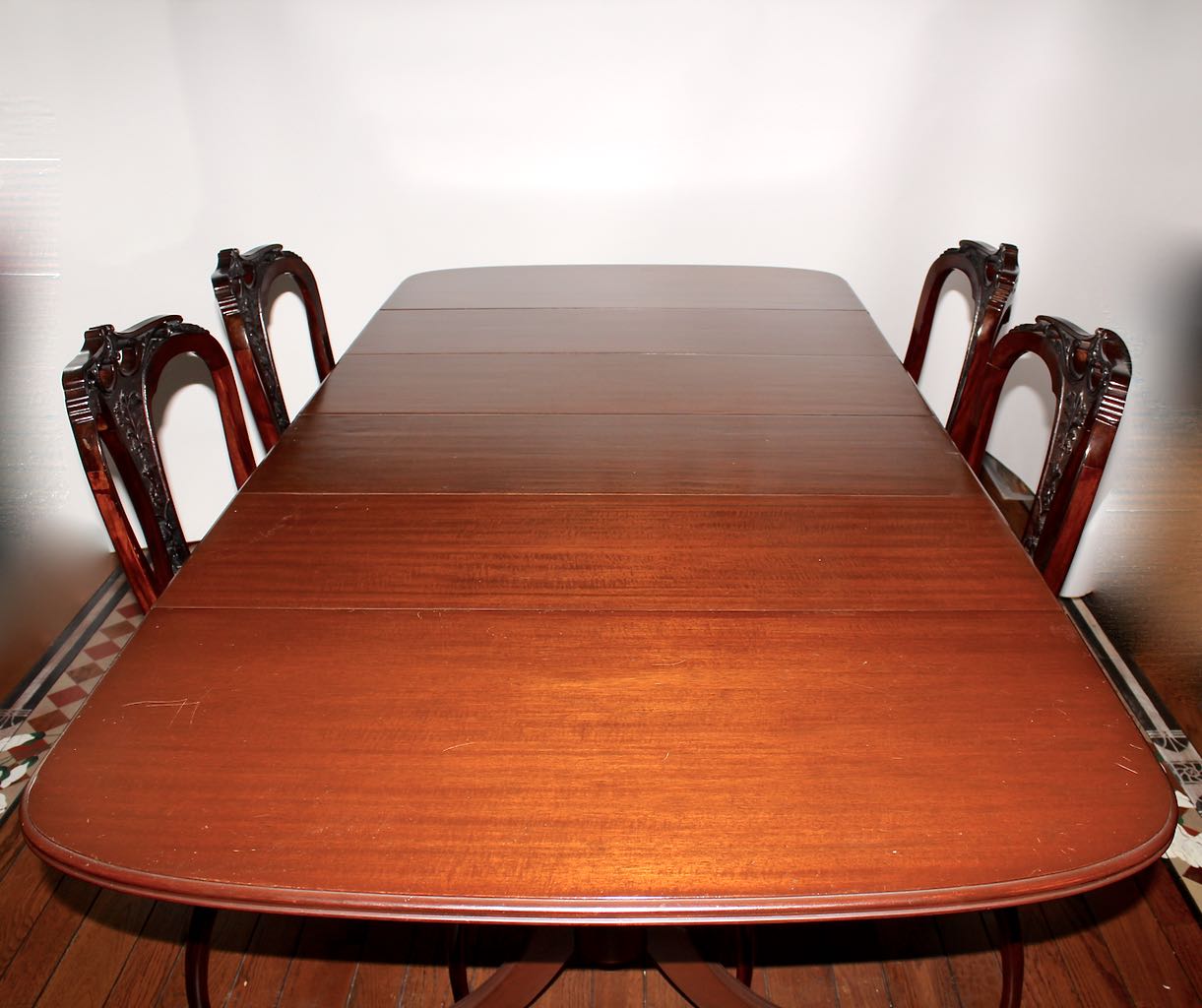 Duncan Phyfe Mahogany Drop Leaf Expanding Dining Table