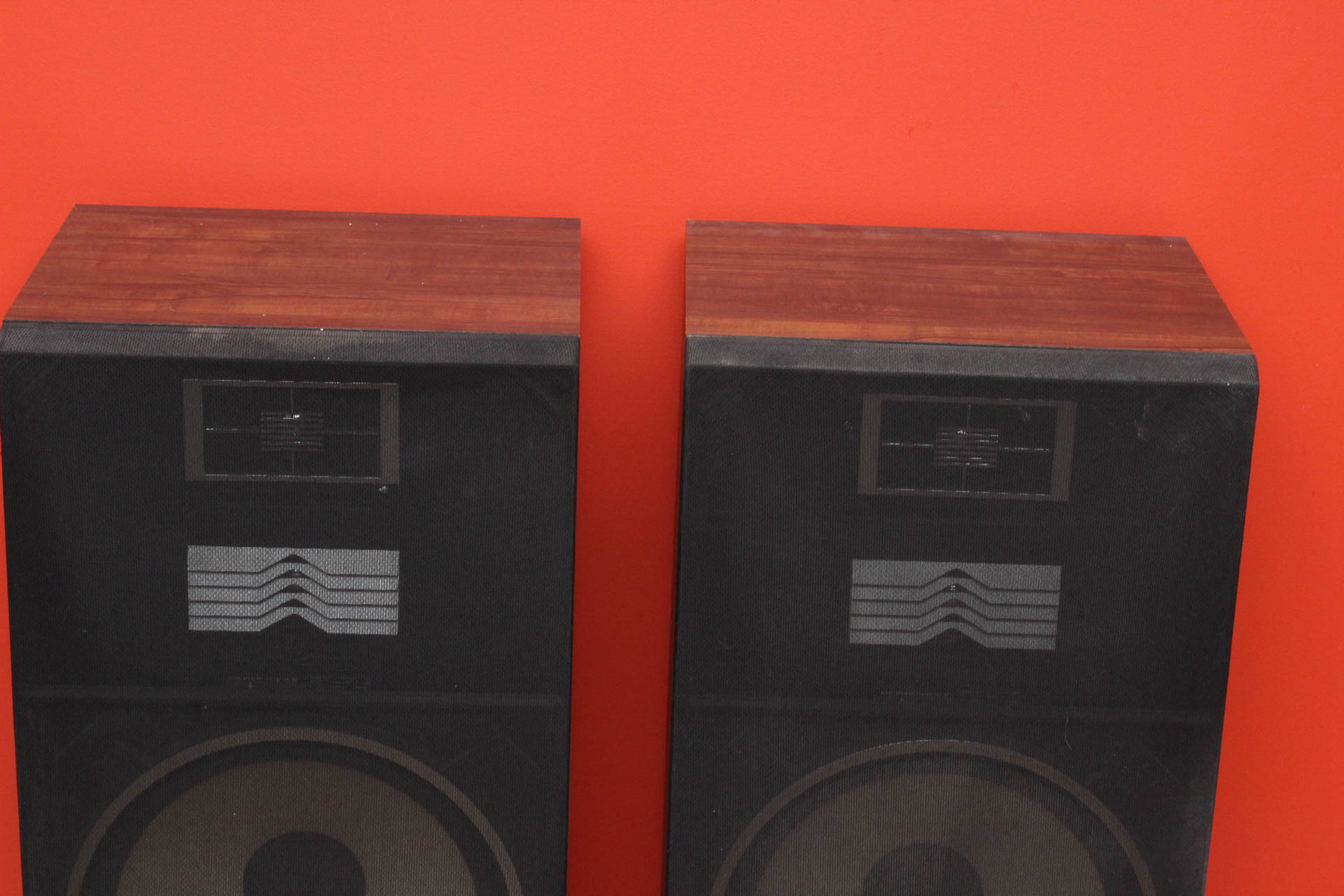 Mitsubishi SS-152 Speakers