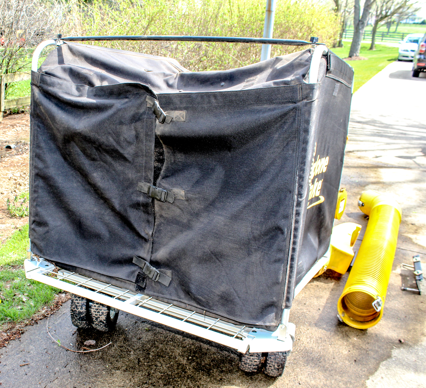 Cyclone Rake Jet Path Yard Vacuum System