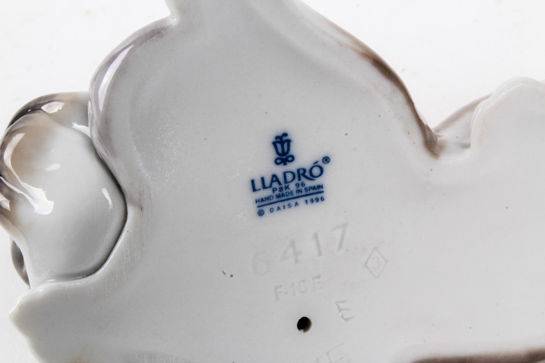 Lladró Painted Porcelain Figurine "Unlikely Friends"