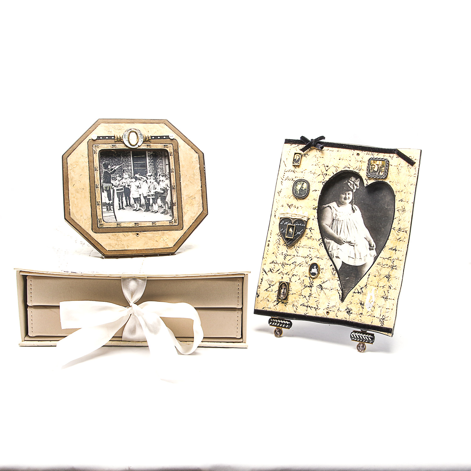 Table Lamp with Picture Frames and Albums