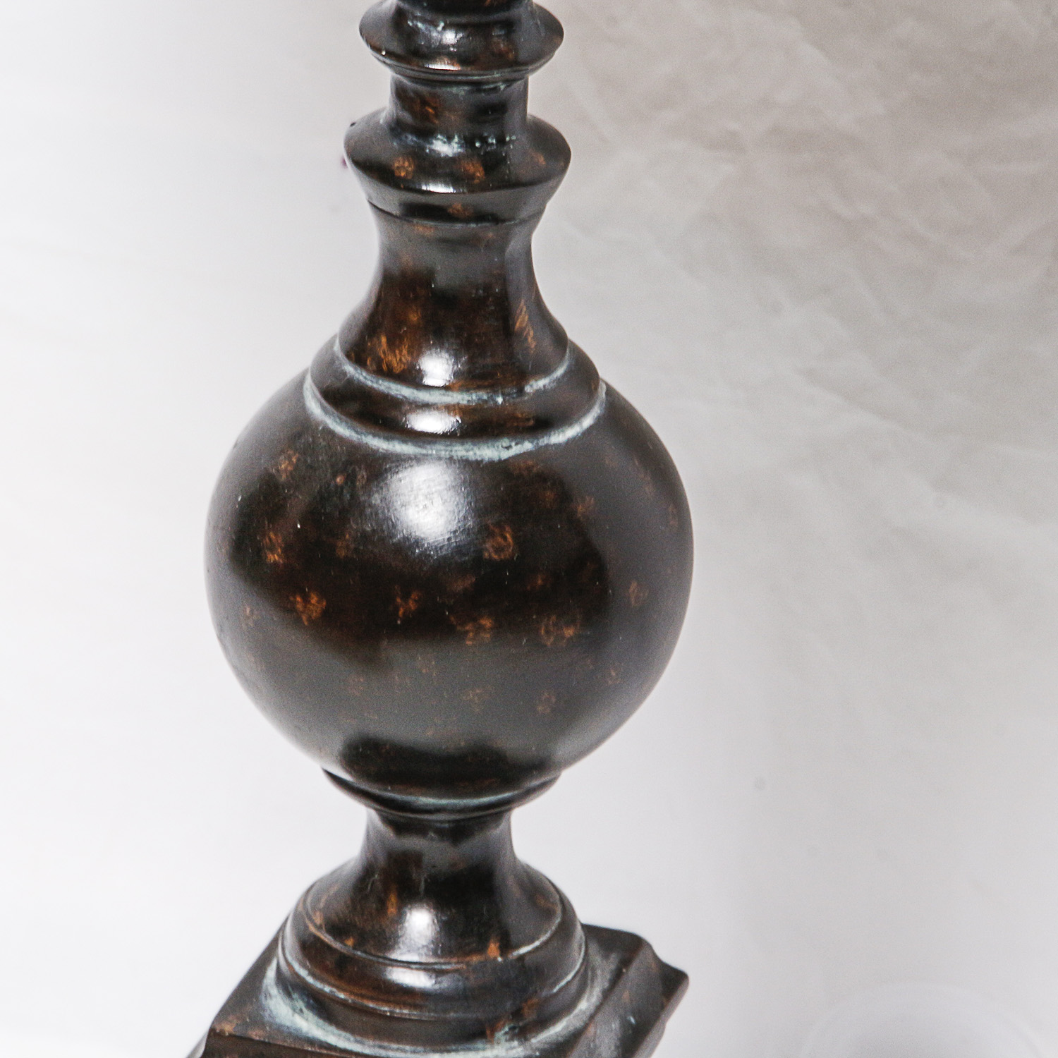 Table Lamp with Picture Frames and Albums