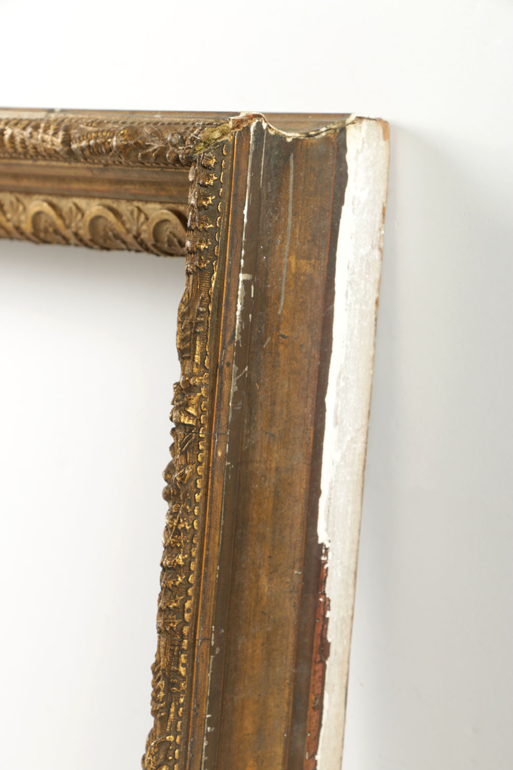19th-Century Gilt and Gesso Italian Style Frame