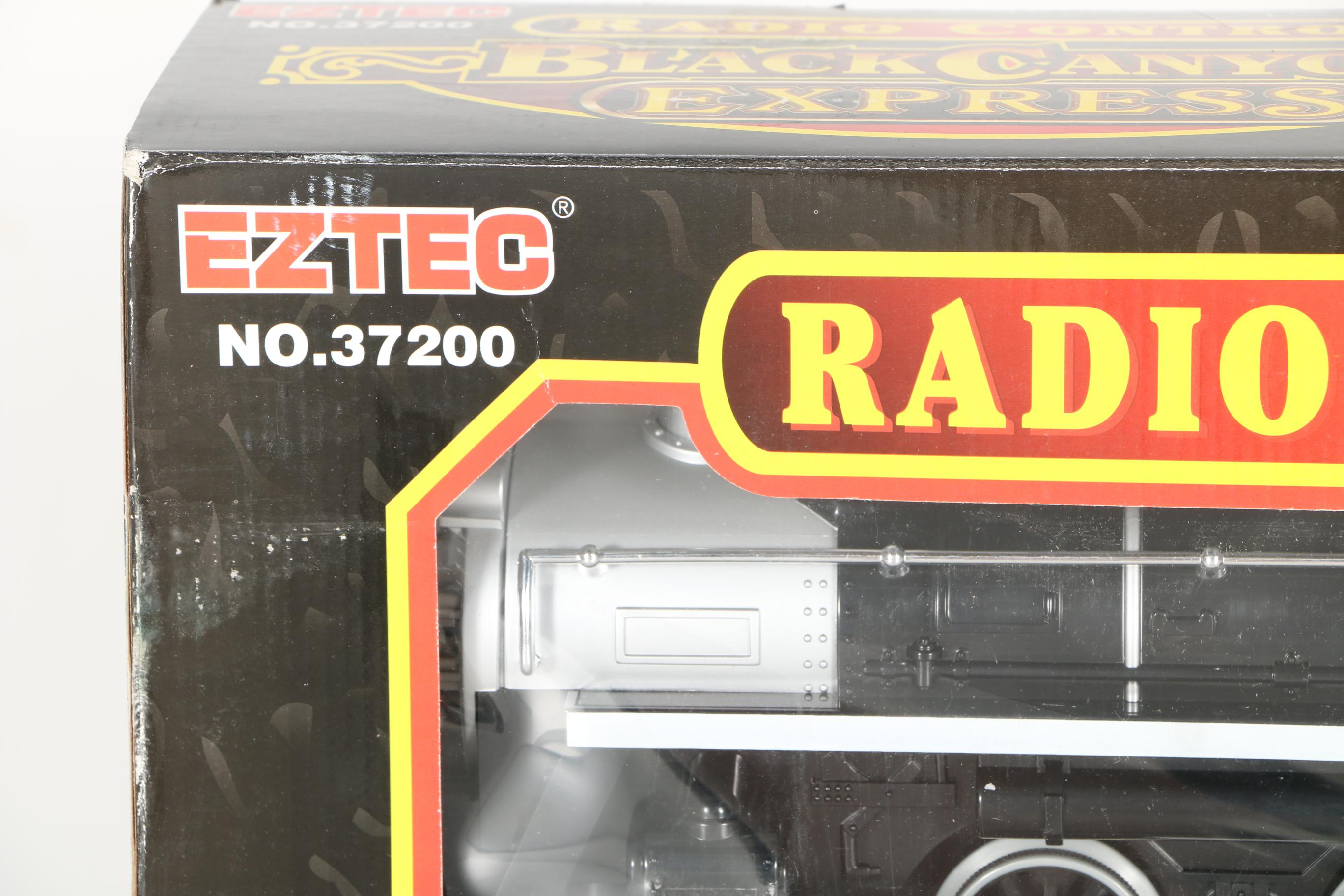 Eztec Black Canyon Express Radio Control Train Set