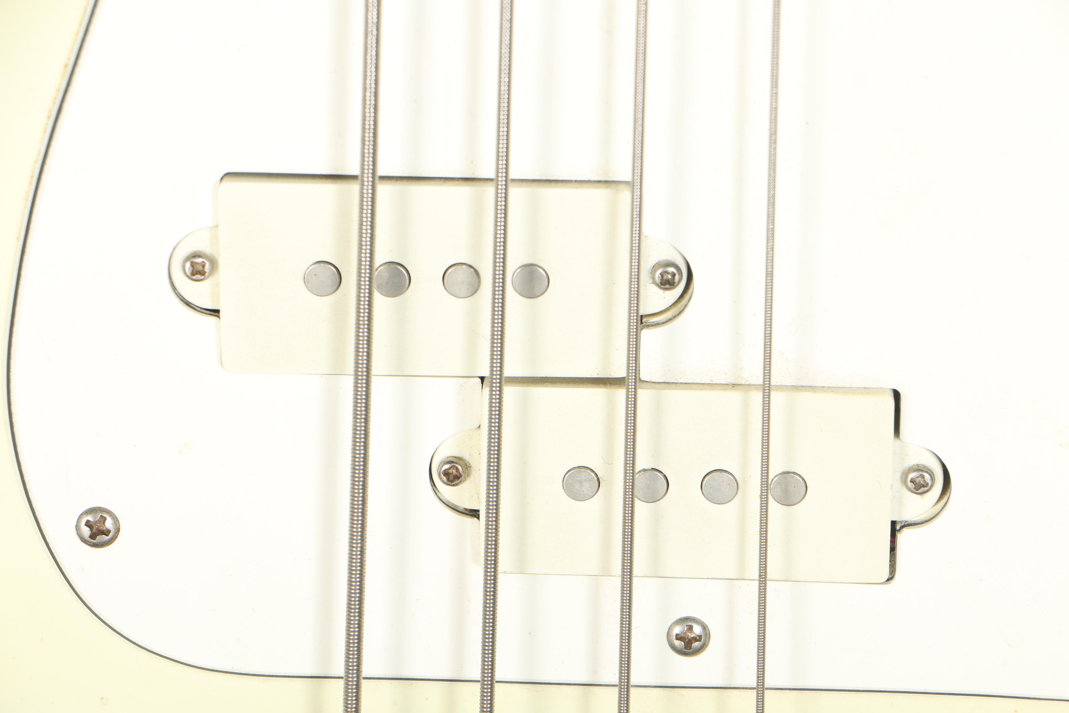 Riverhead Sound Research Session Pro Electric Bass Guitar