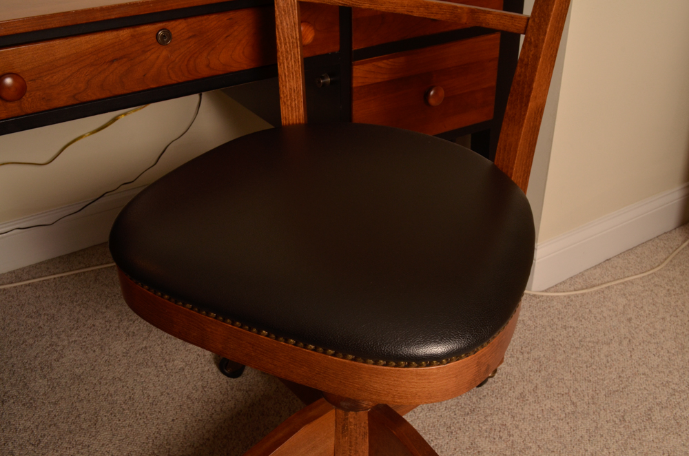 Ethan Allen Shaker Style Desk With Chair