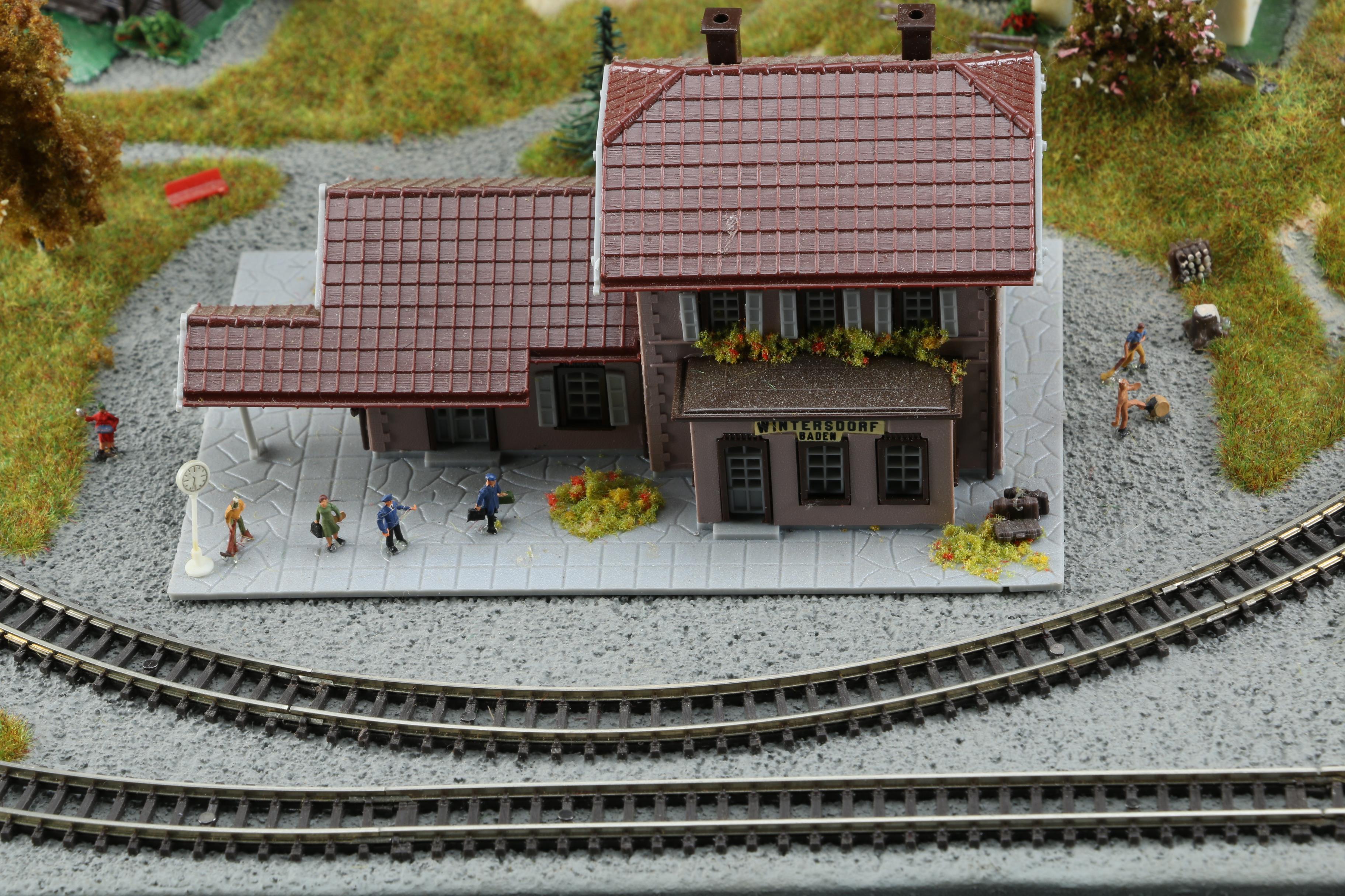 Motorized Miniature Train Set in Leather Attaché Case