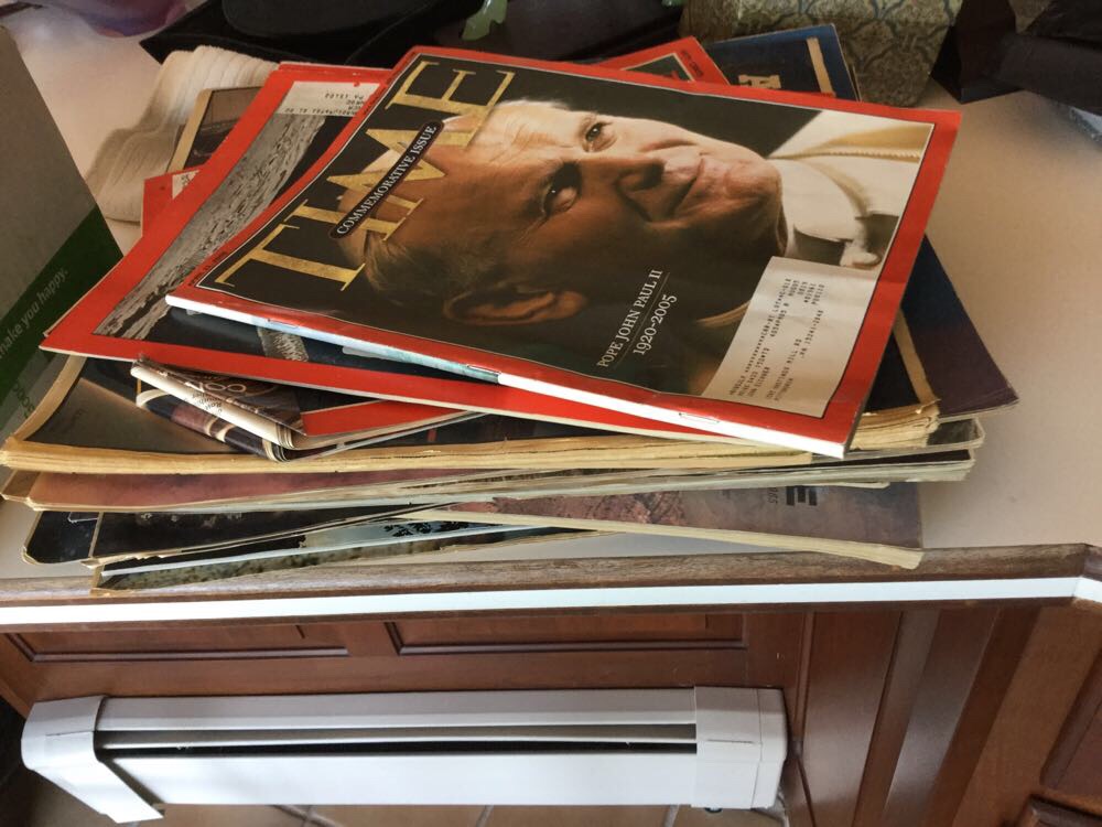 **Re-LOTTED to 253**Assortment Of Vintage Magazines