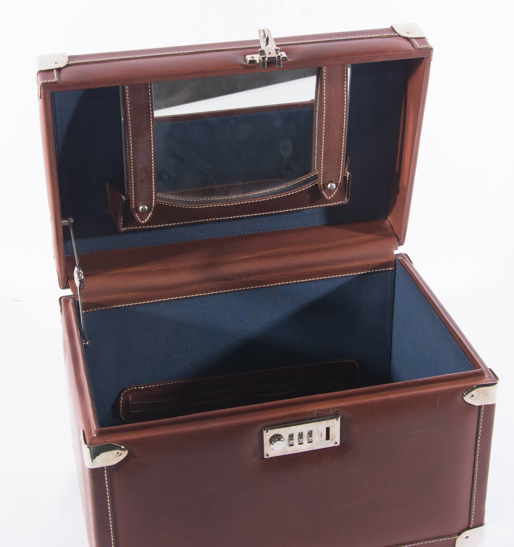 Dooney & Bourke Alto Collection Train Case