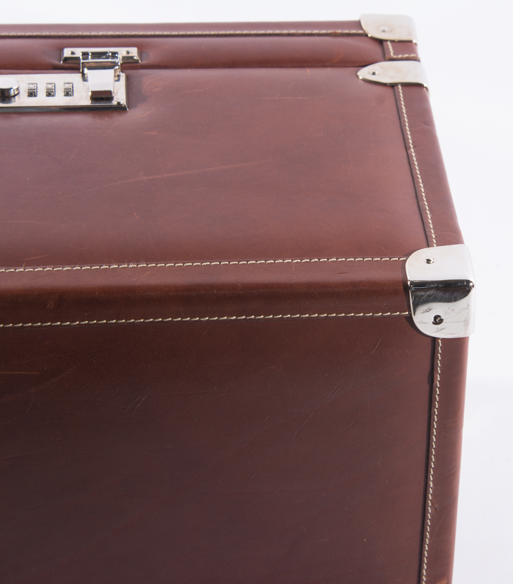 Dooney & Bourke Alto Collection Train Case