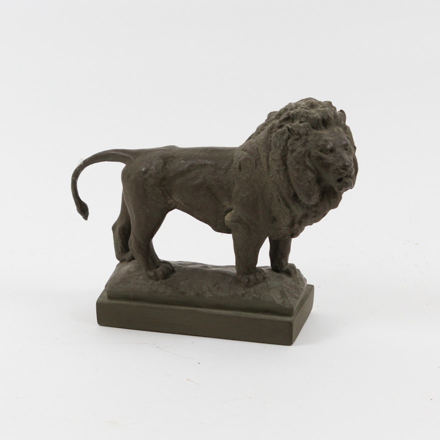 Lion Statue by Alva Studios