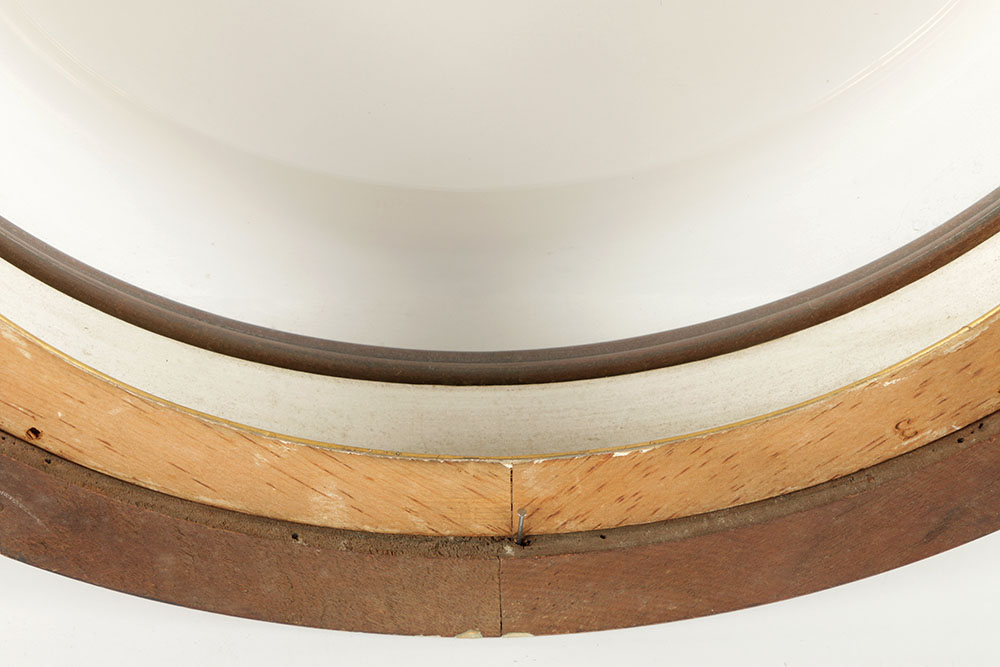 Late 19th-Century Wooden Oval Frame