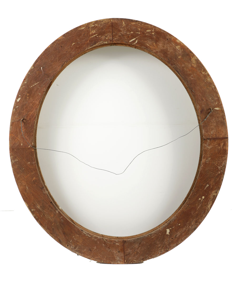 Mid 19th-Century Gilt and Gesso Oval Museum Frame
