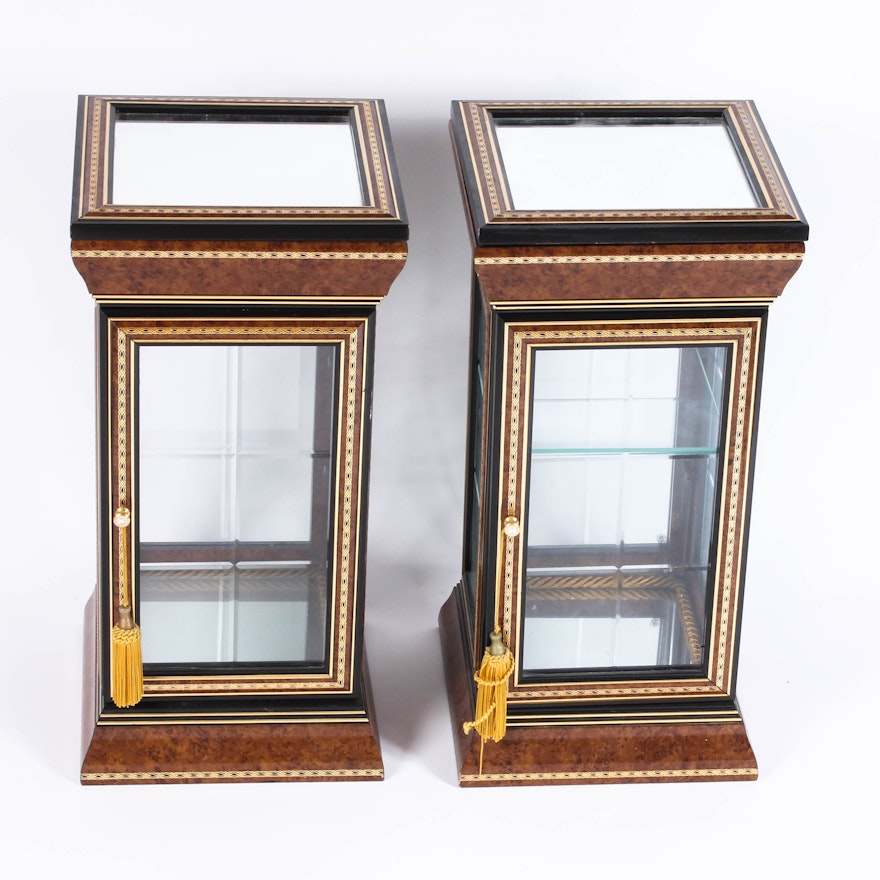 Tabletop Display Cabinets