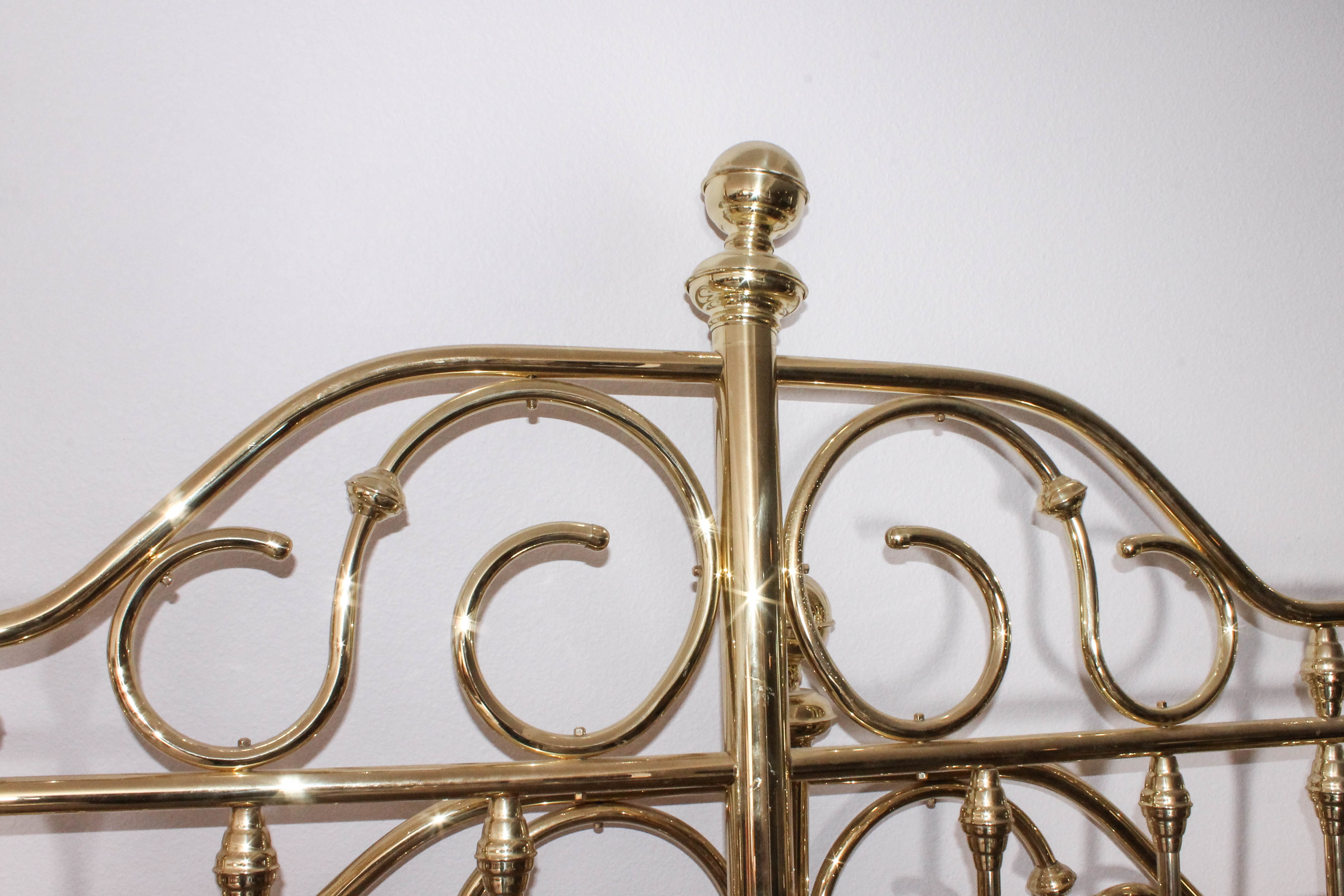 Vintage Brass Bed (King Size)