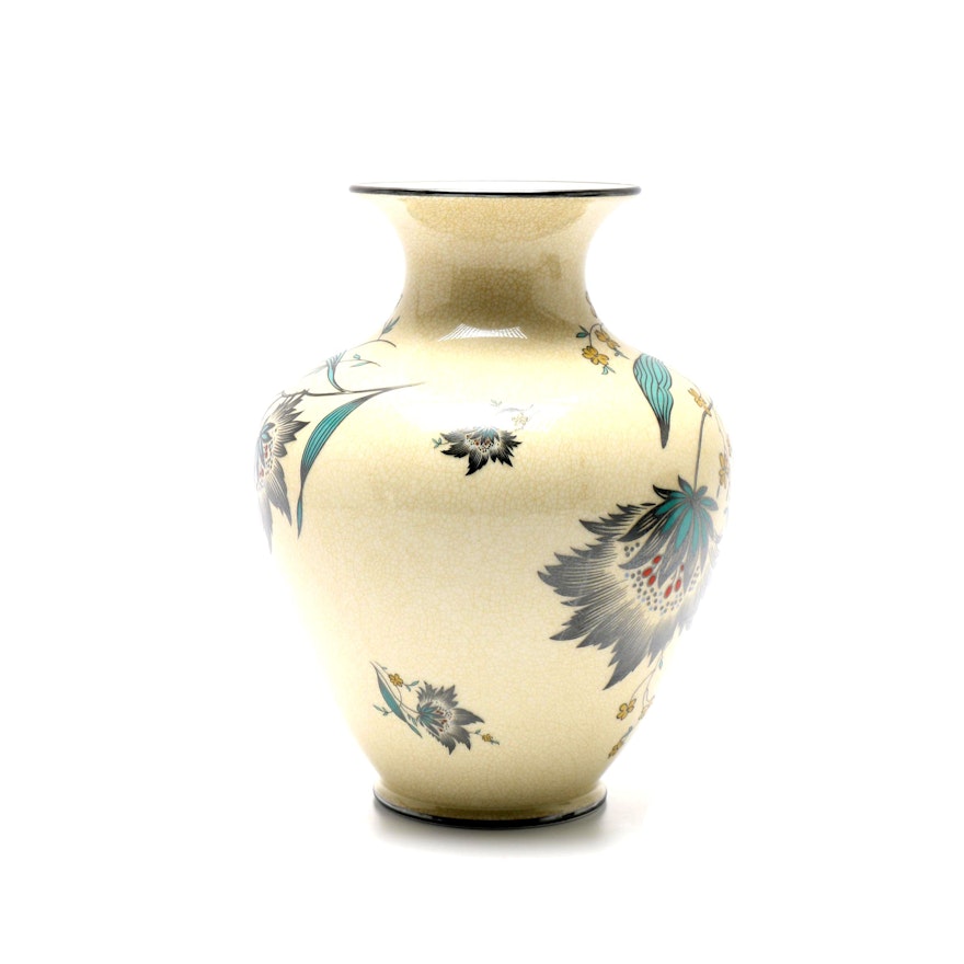 Thomas Pottery Vase C. 1939-52