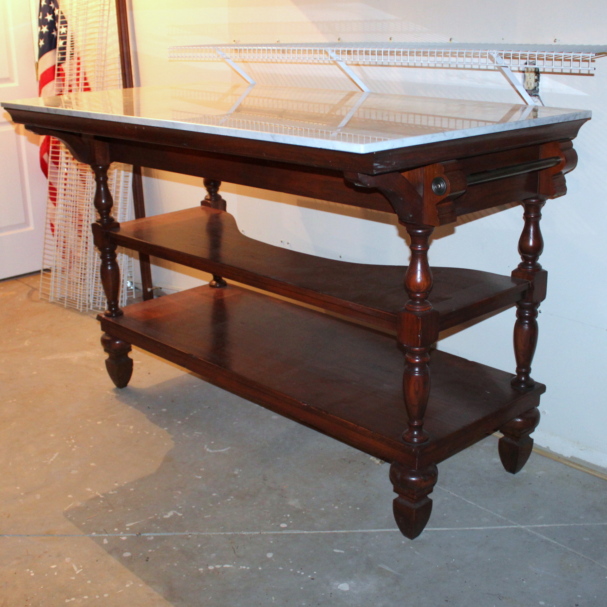 Marble Top Free-Standing Bar