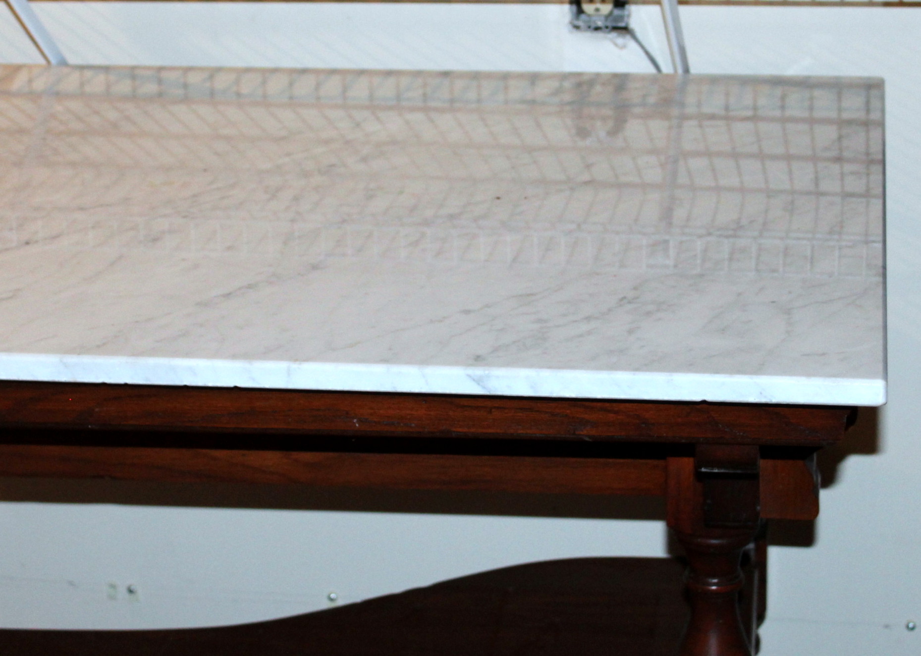 Marble Top Free-Standing Bar