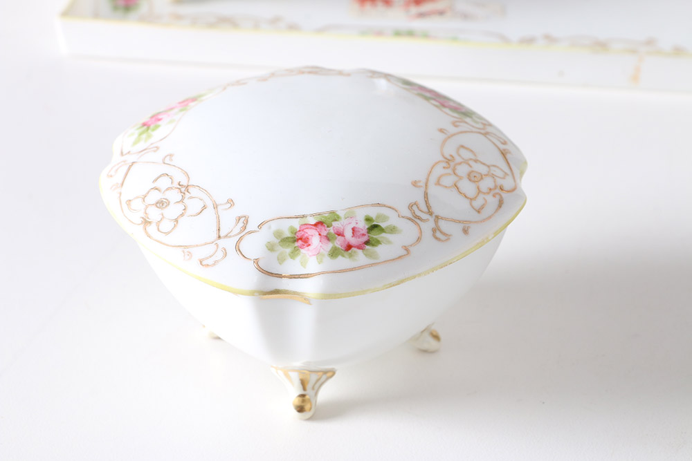 Early 20th Century Hand Painted Nippon Morimura Dresser Set