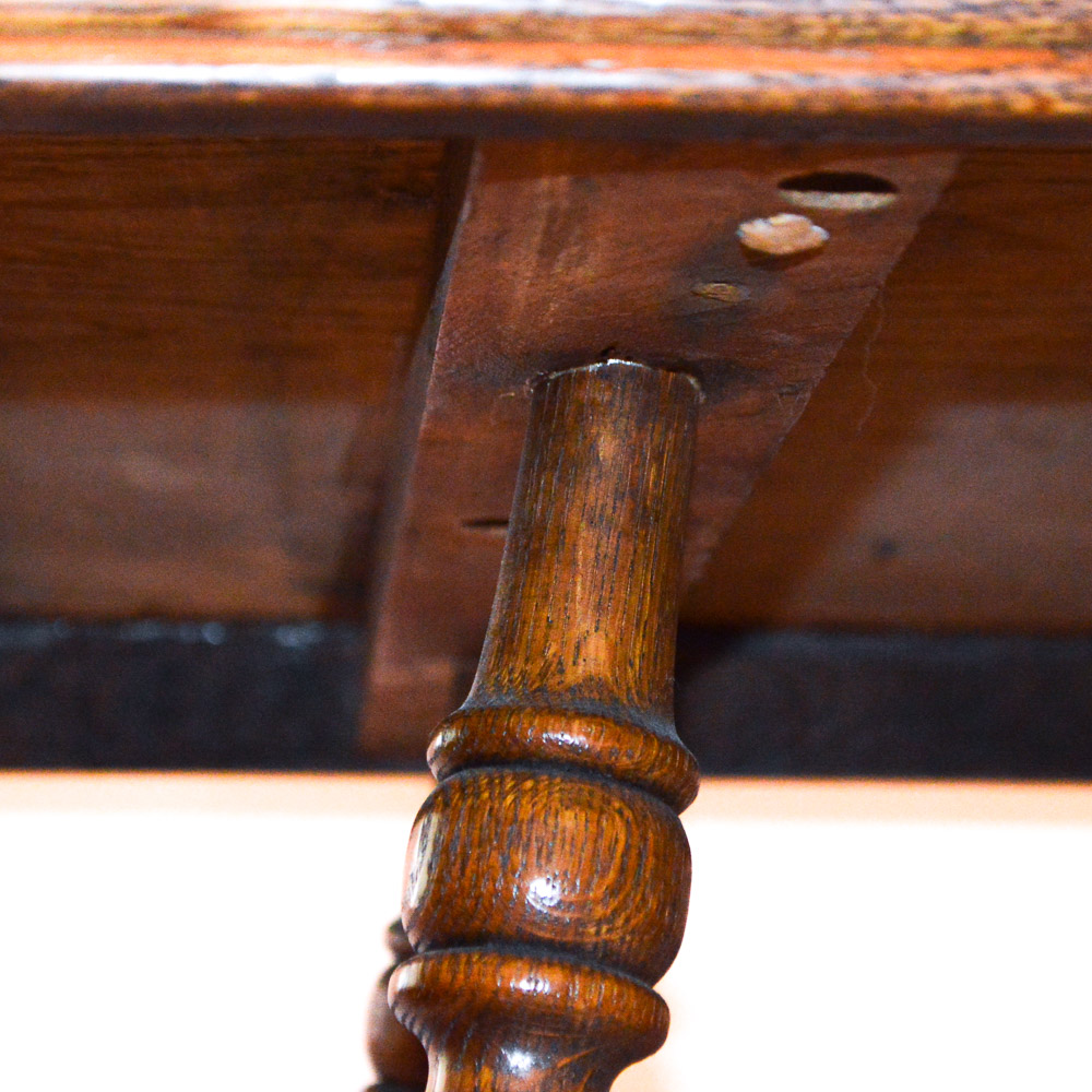 Mid 20th Century Oak Side Table