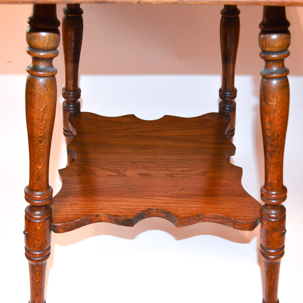 Mid 20th Century Oak Side Table
