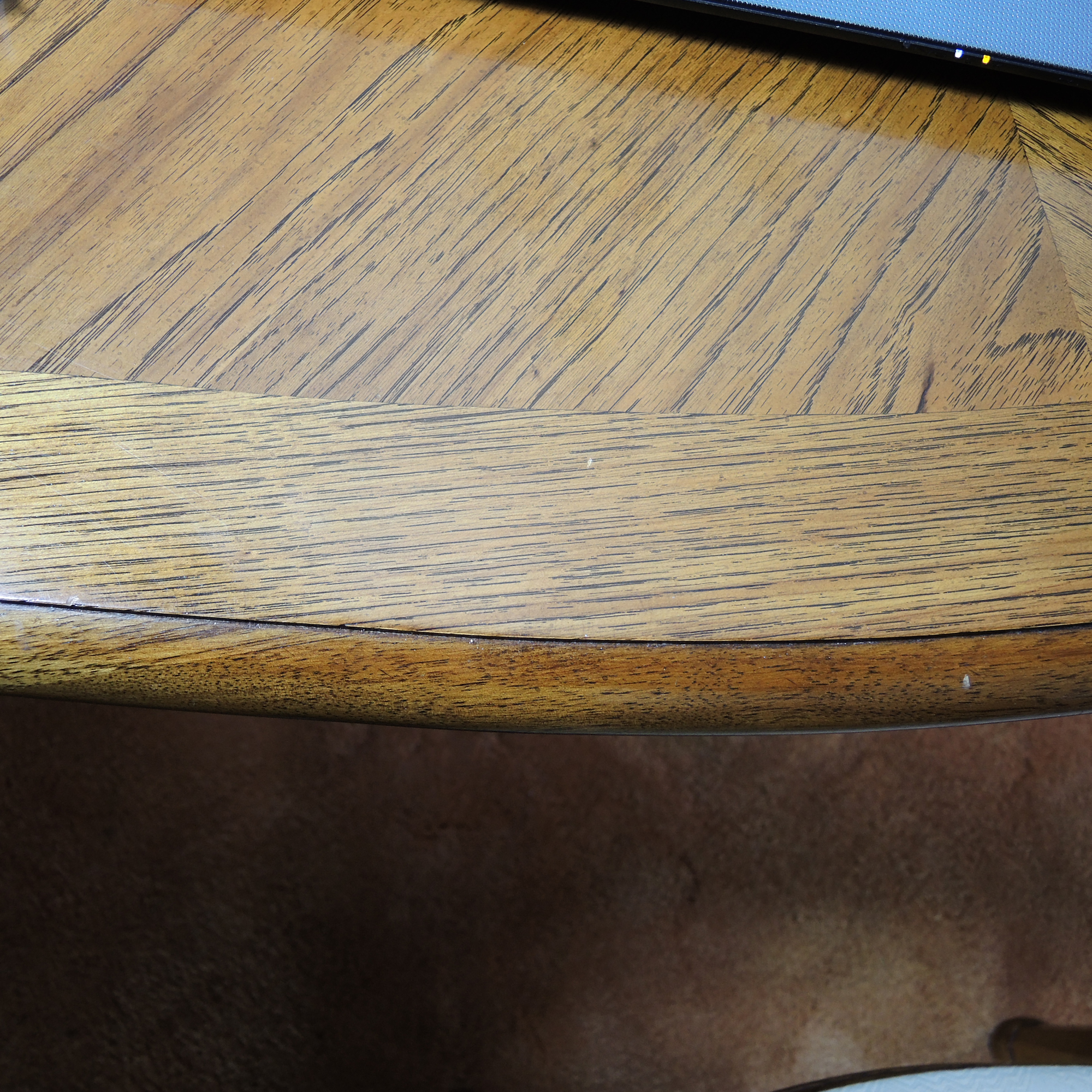 Thomasville French Provincial Style Dining Table and Eight Chairs