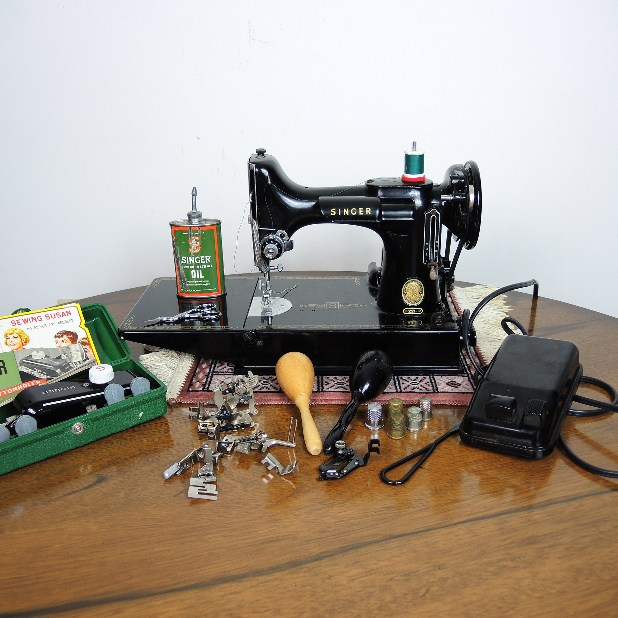 Singer 221- Electric Sewing Machine