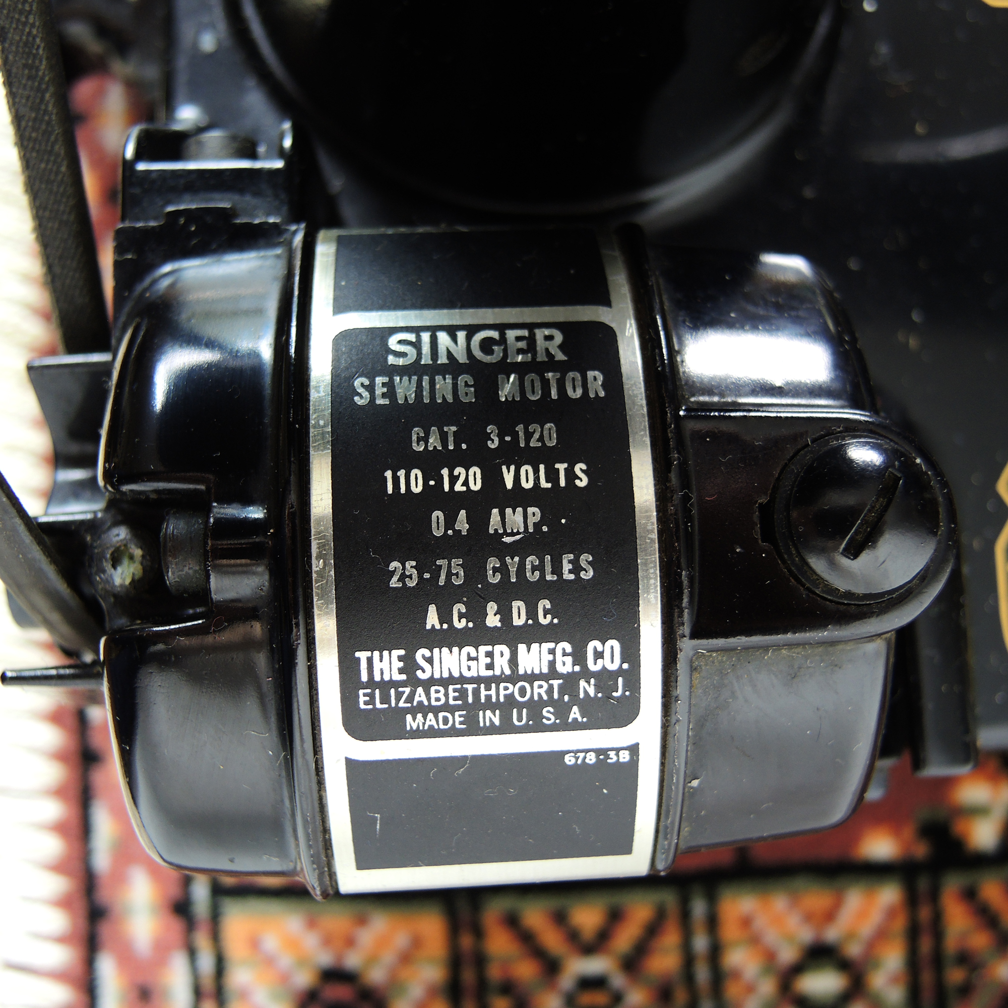 Singer 221- Electric Sewing Machine