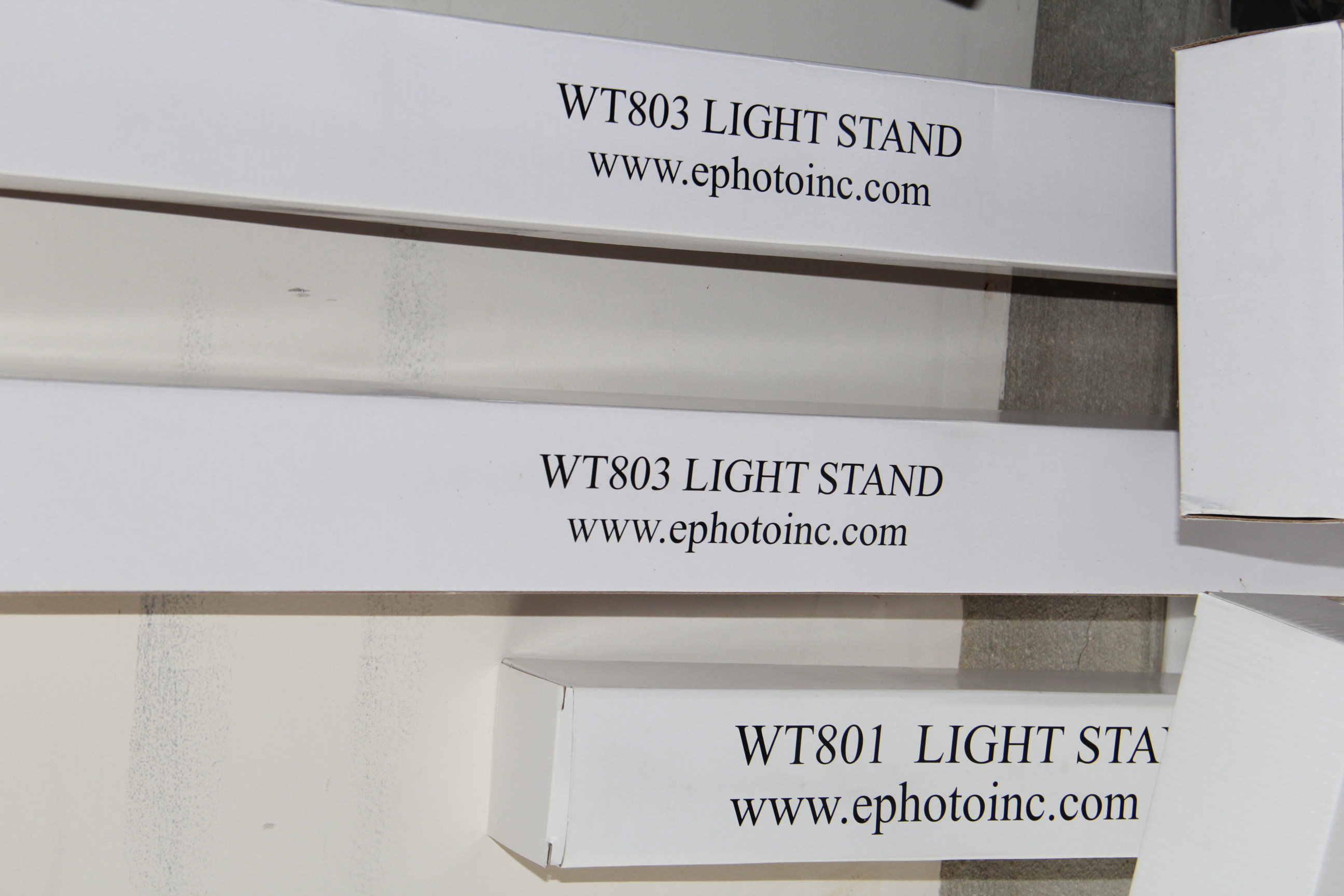 ePhoto Studio Lighting Kit and Backdrop