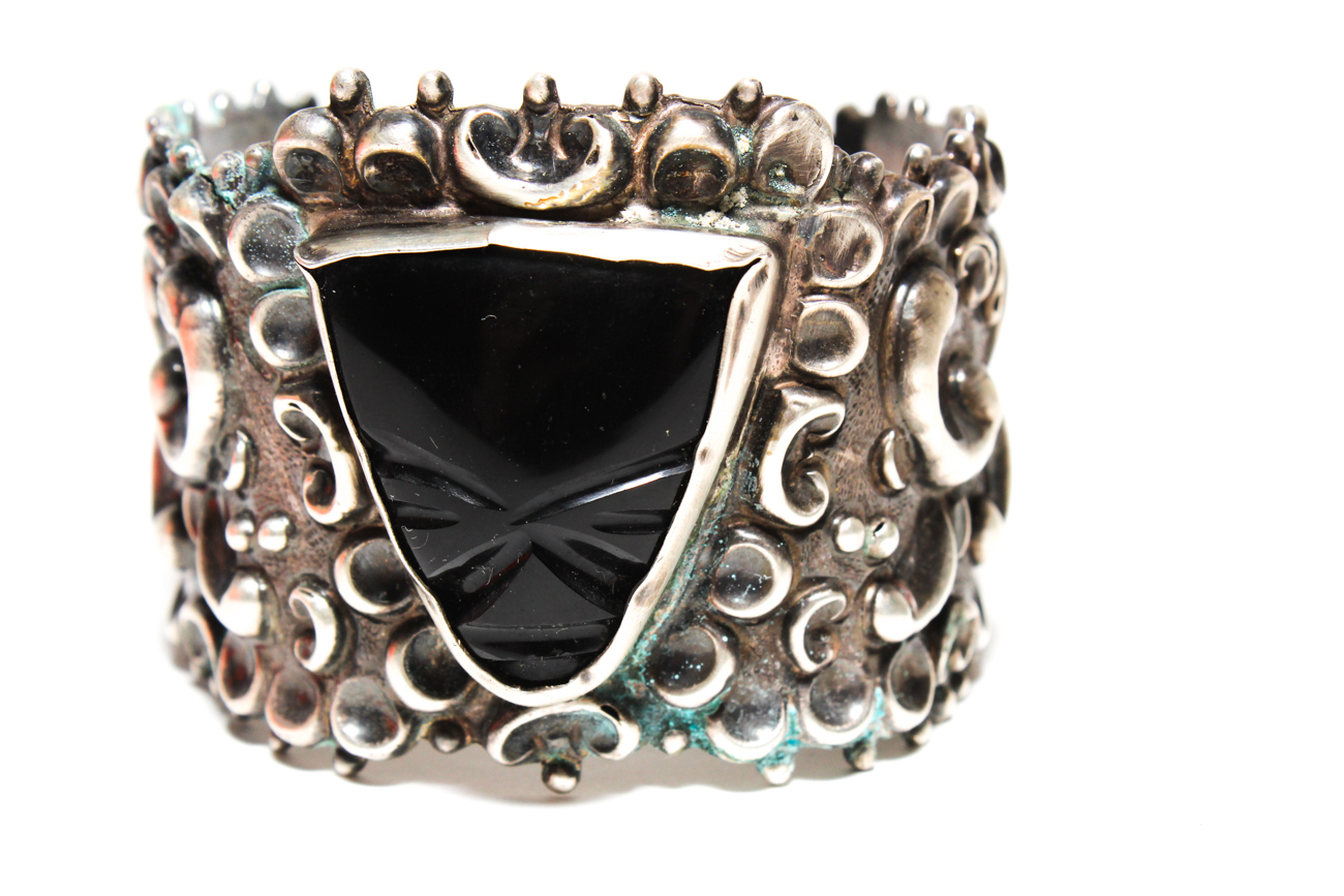 Mexican Sterling Silver Cuff Bracelet With Onyx Face