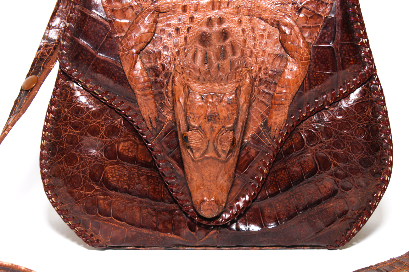 1940s S&S Genuine Taxidermy Alligator Handbag from Cuba