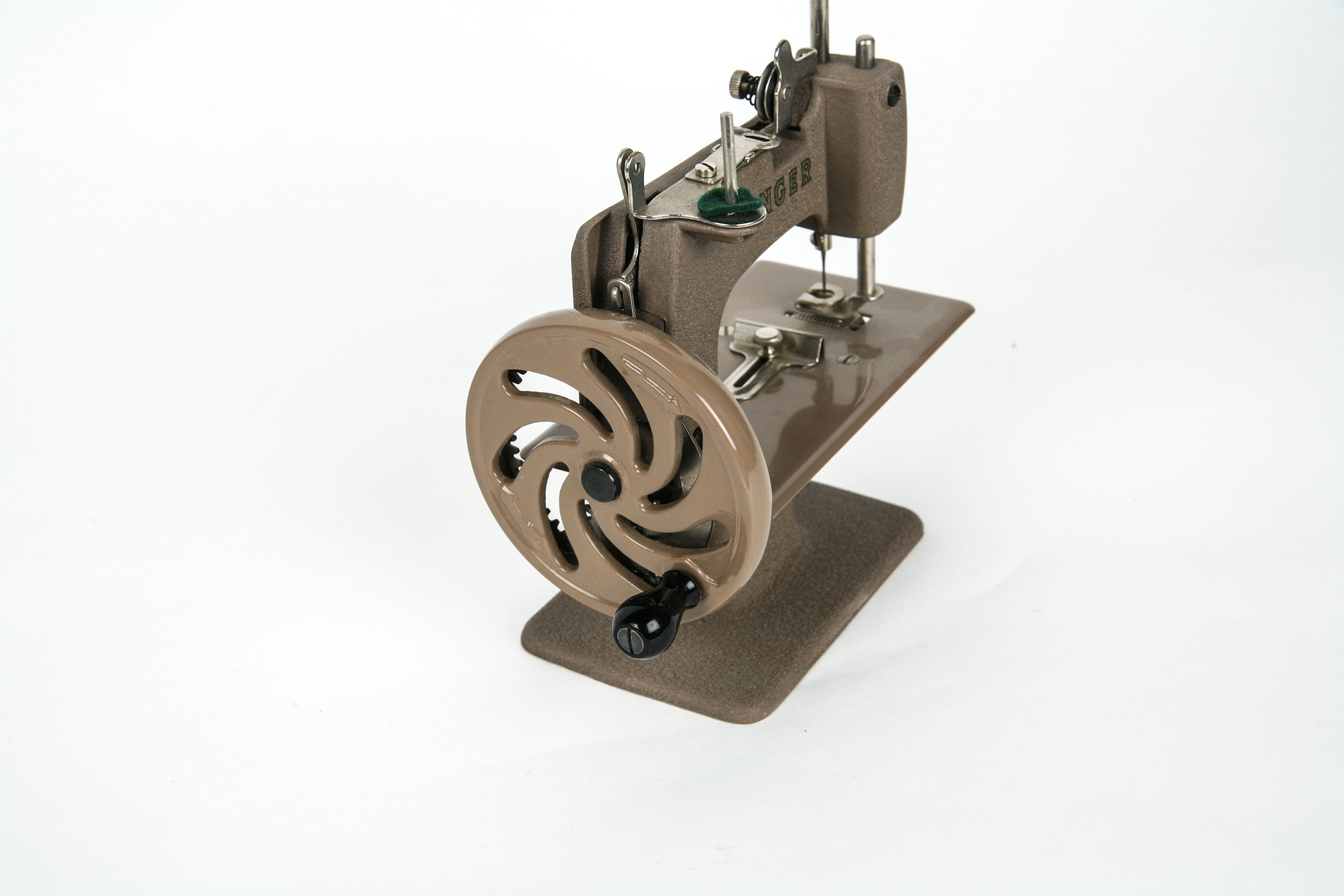 Vintage Singer SewHandy Child's Sewing Machine