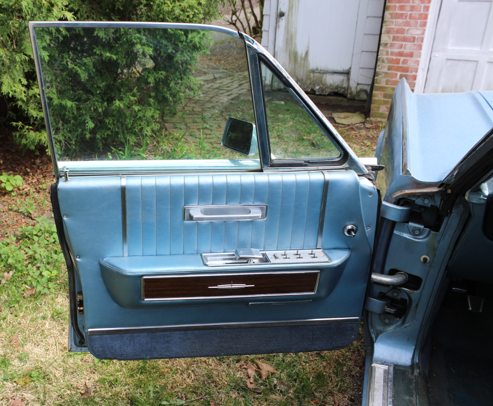 1964 Lincoln Continental Sedan