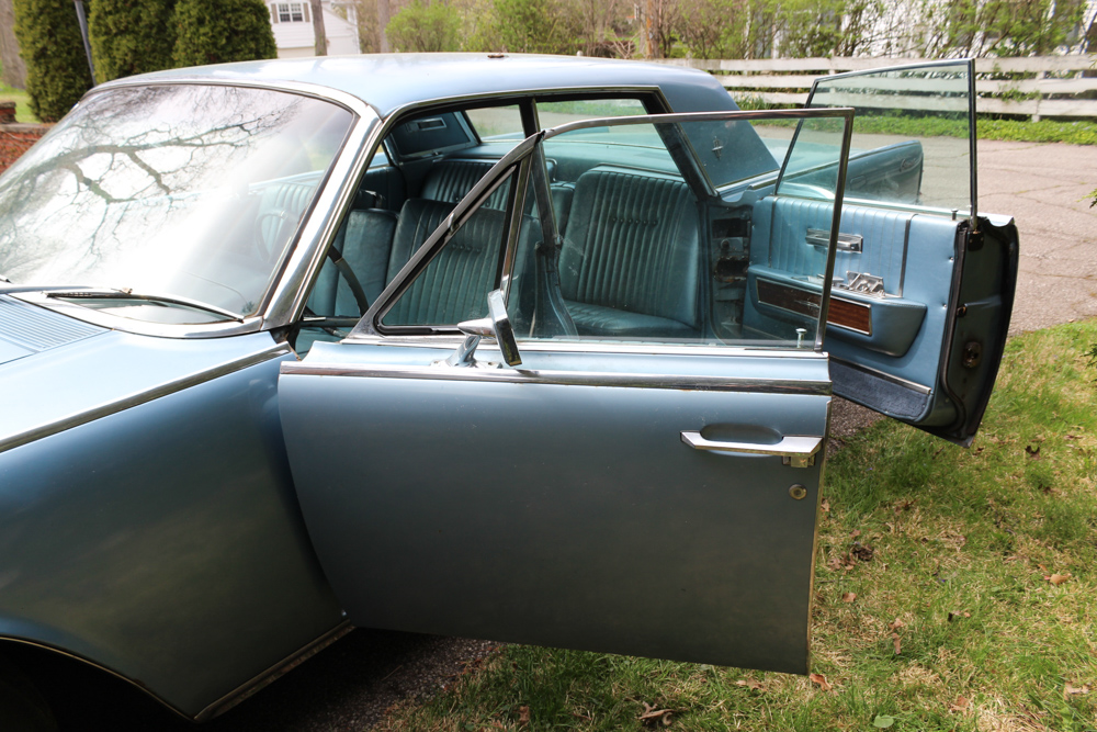 1964 Lincoln Continental Sedan