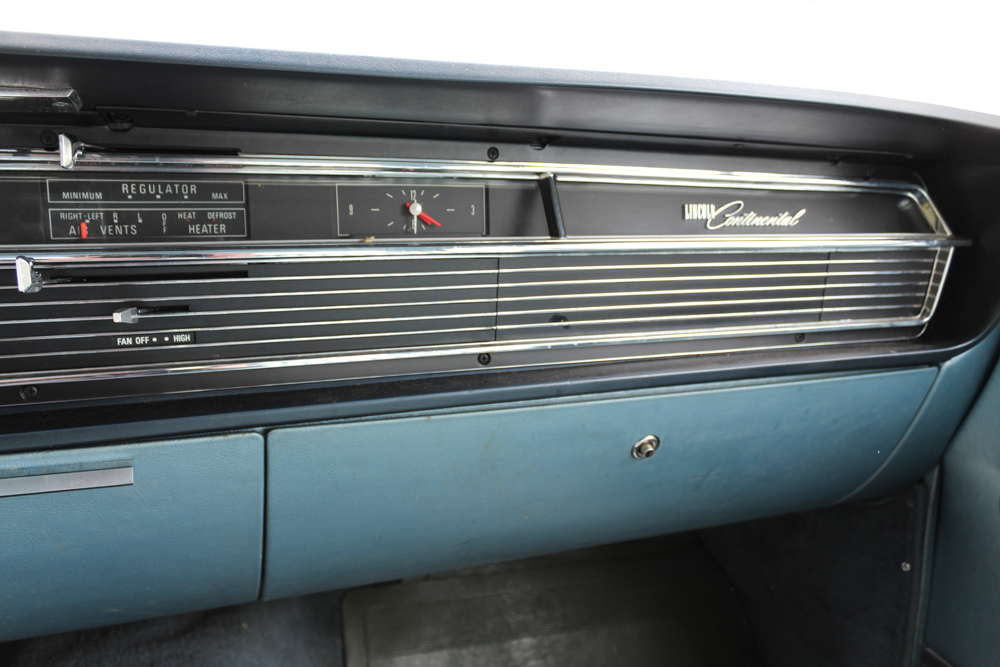 1964 Lincoln Continental Sedan