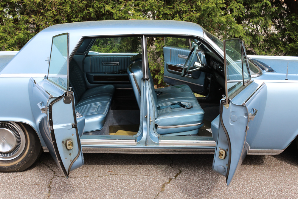 1964 Lincoln Continental Sedan