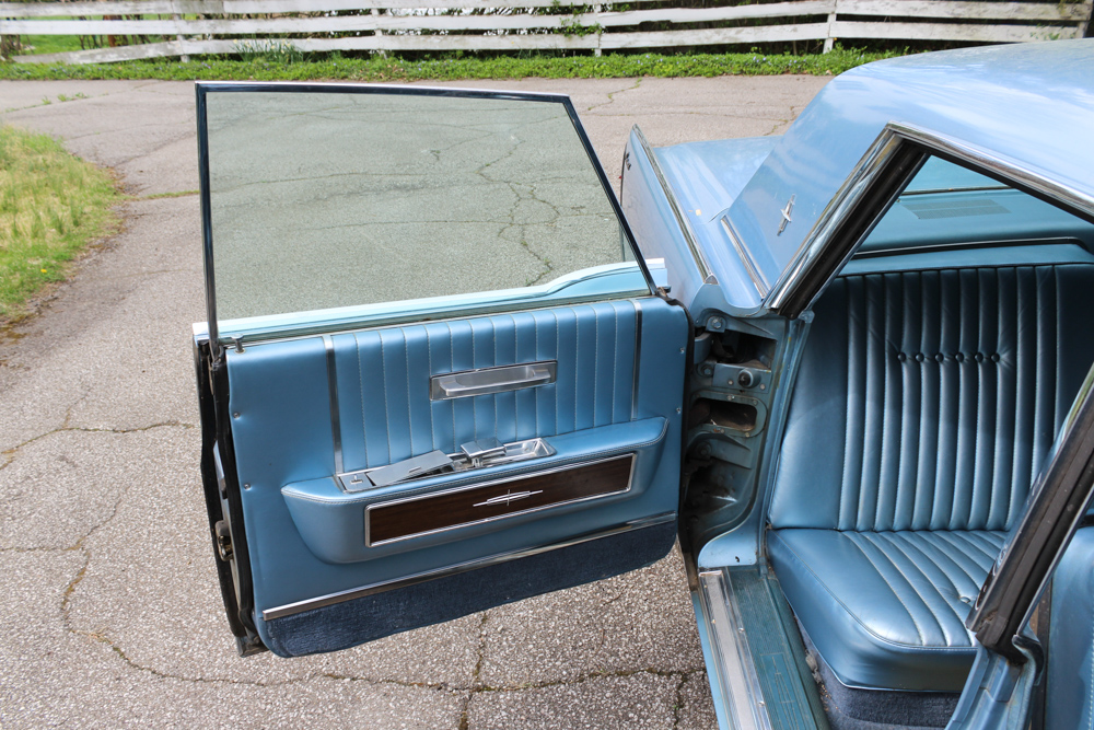 1964 Lincoln Continental Sedan
