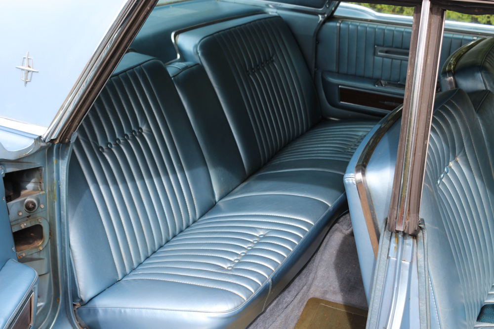 1964 Lincoln Continental Sedan
