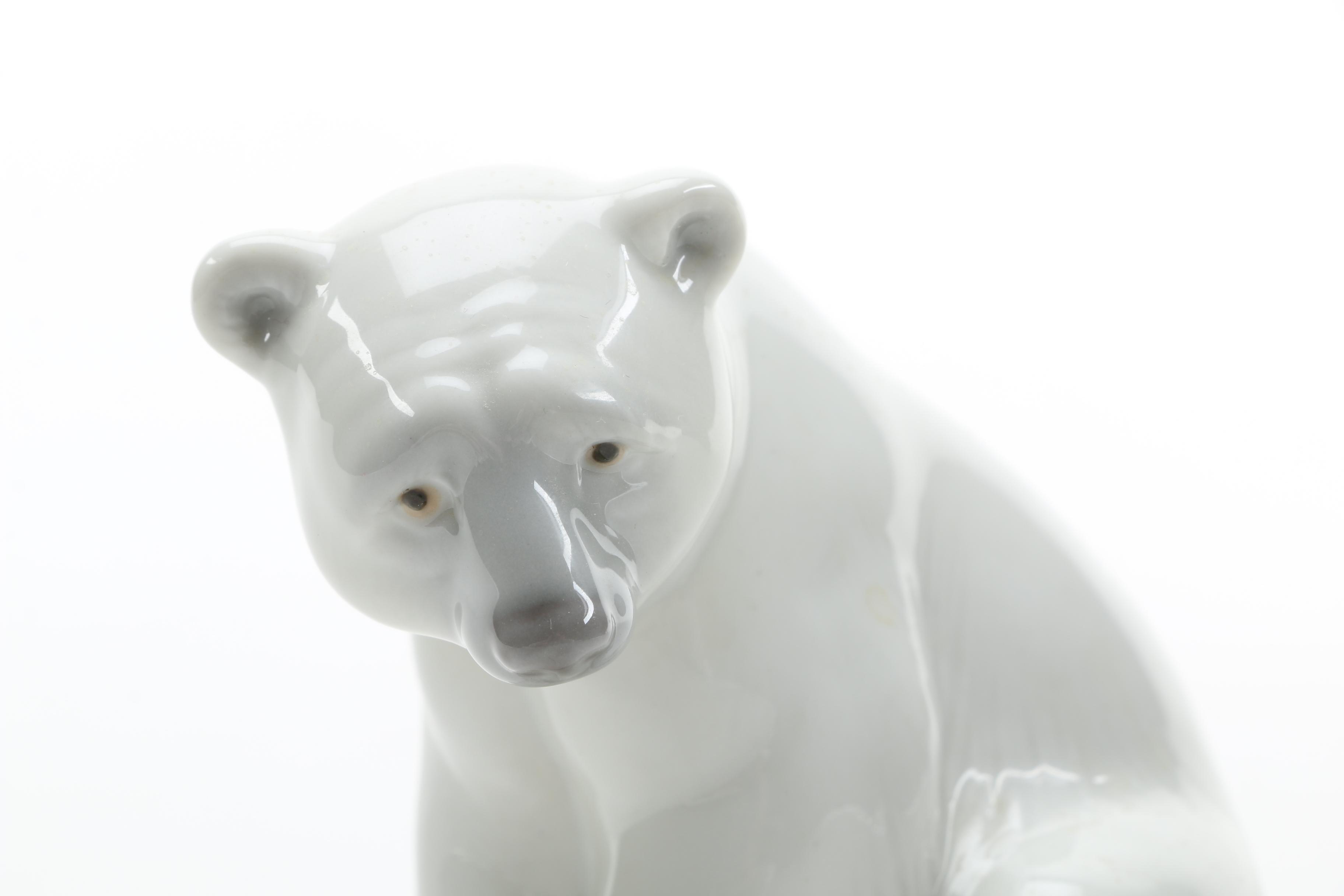 Lladró "Seated Polar Bear" Porcelain Figurine