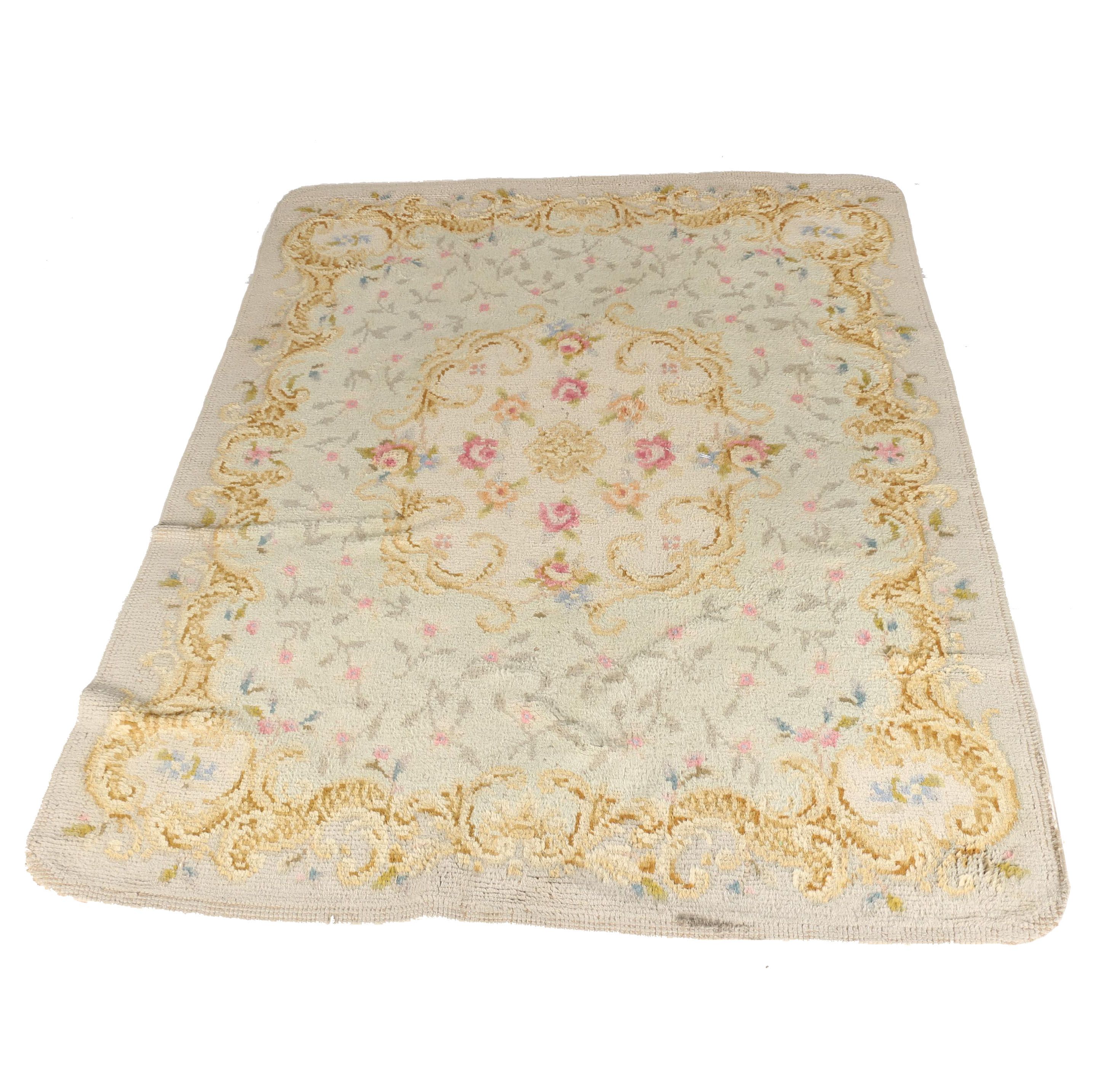 Machine Made Persian Style Area Rug