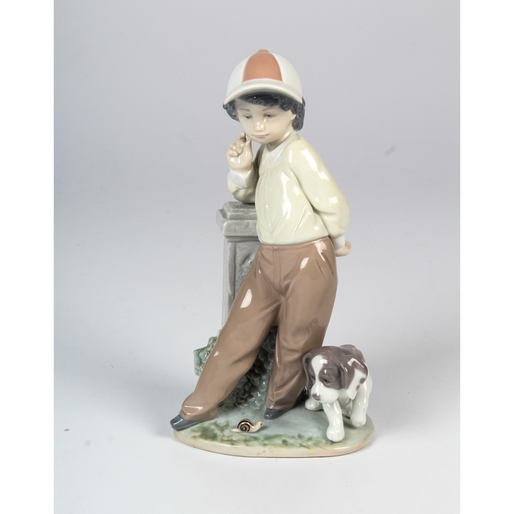 Spanish Lladro "Best Foot Forward" Figurine