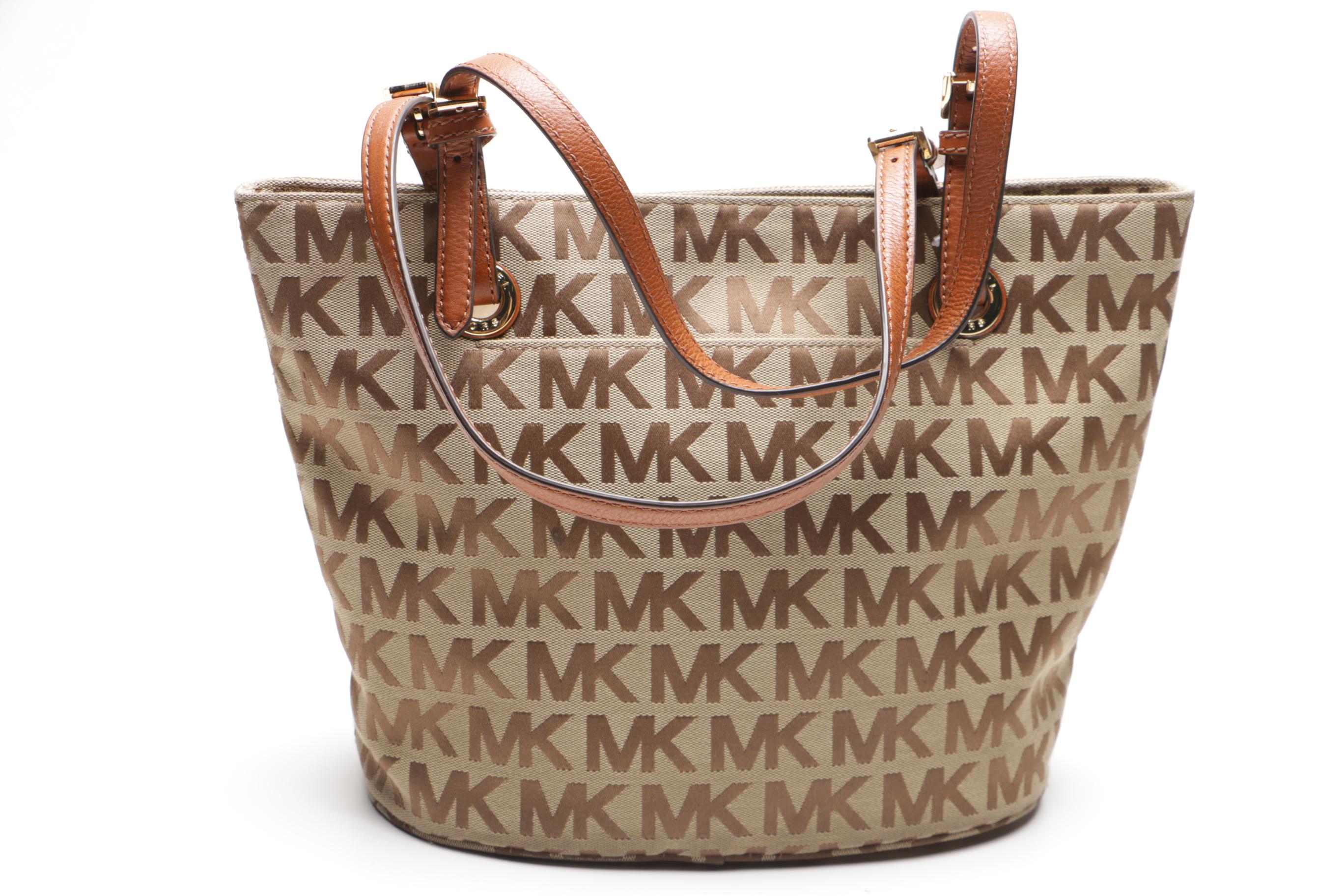 Michael Kors Monogram Jet Set Tote