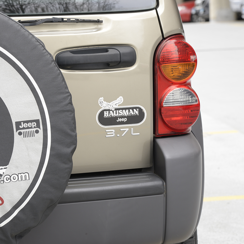 2004 Tan Jeep Liberty 4x4